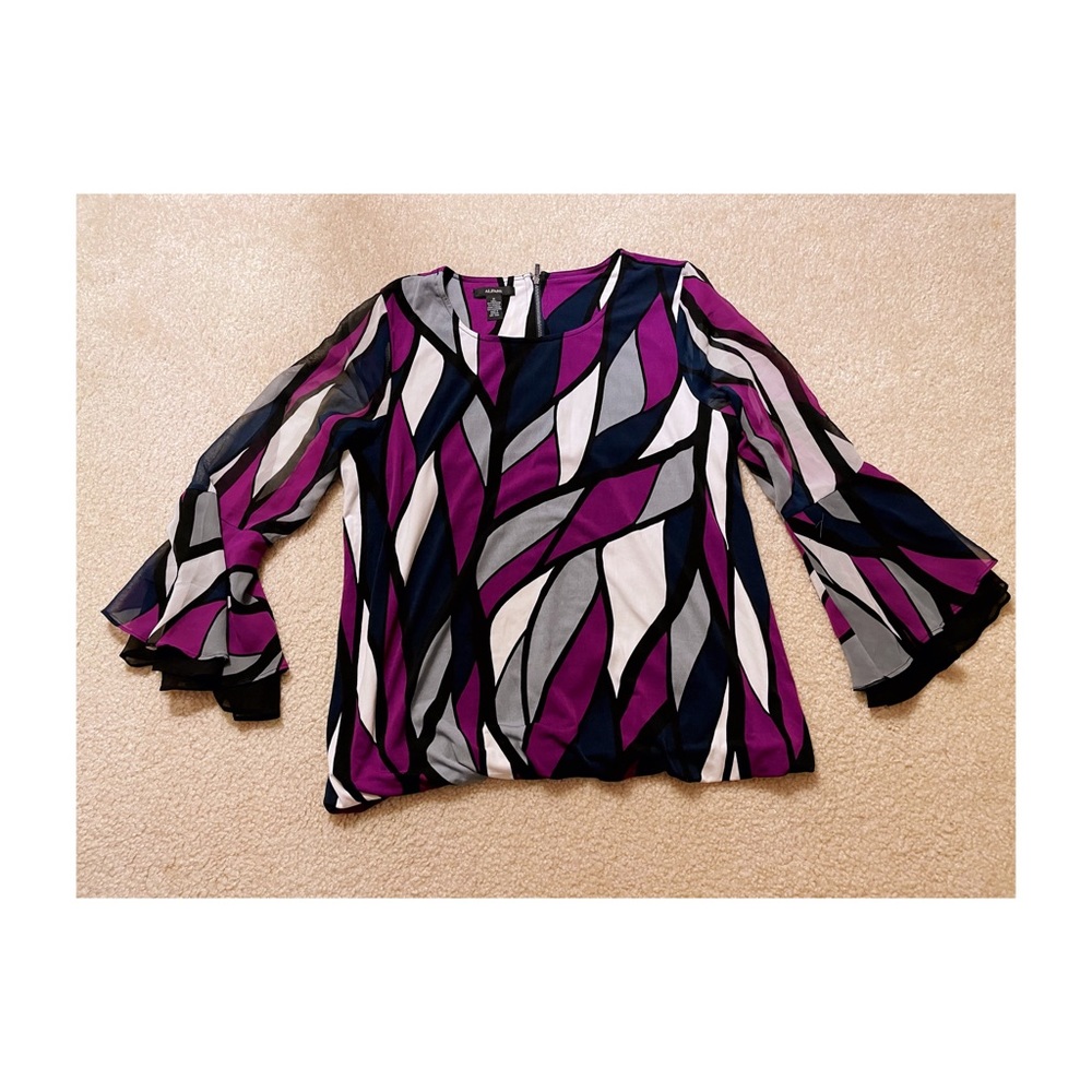 ALFANI long sleeve purple top Women’s M size